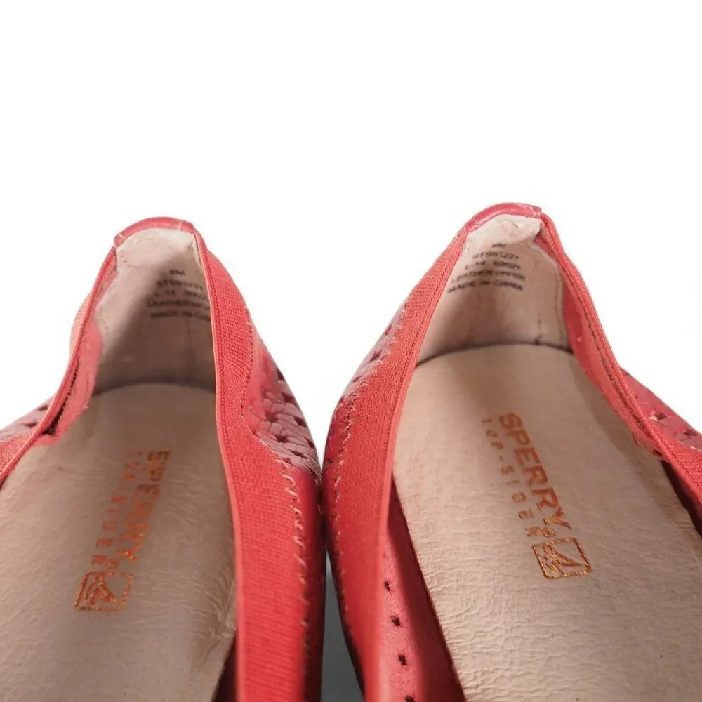 Sperry brand top